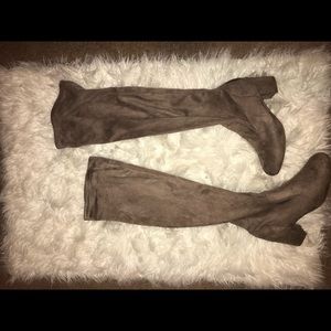 THIGH HIGH SUEDE BOOTS